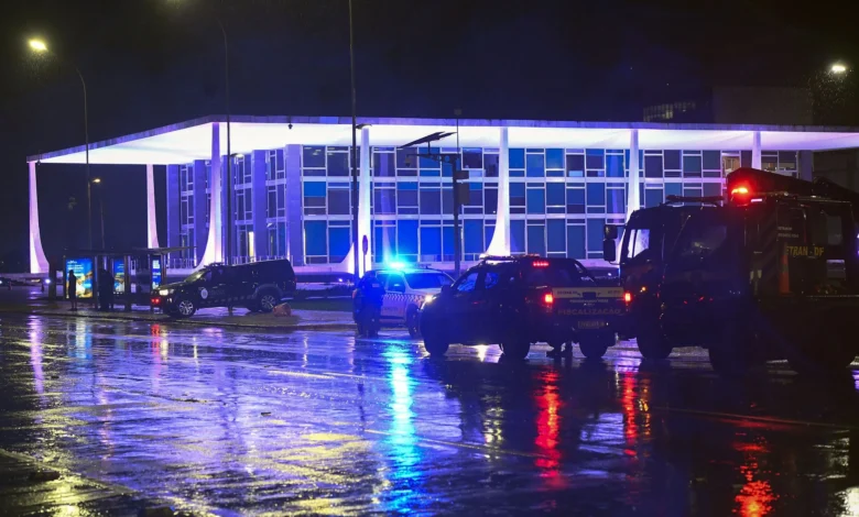 Julgamento de Bolsonaro: DF reforça segurança e vigia lobos