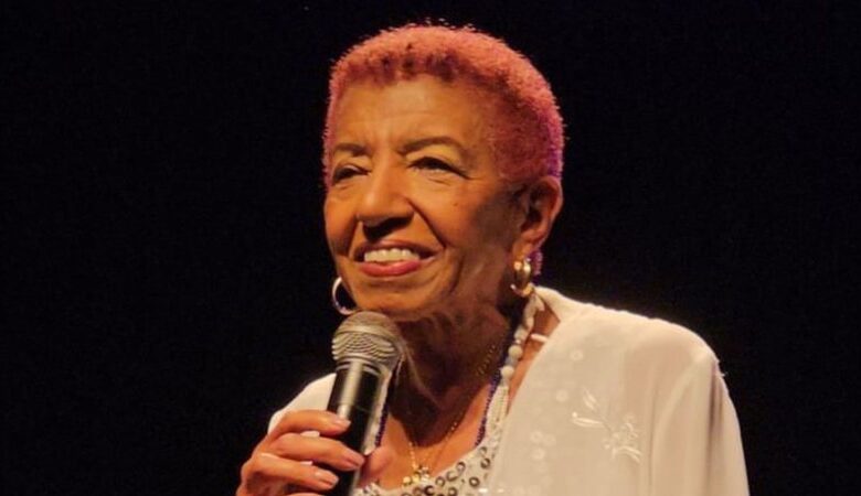 Leci Brandão melhora e segue internada no Samaritano