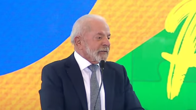 Lula diz que não vai se humilhar para ligar para Trump