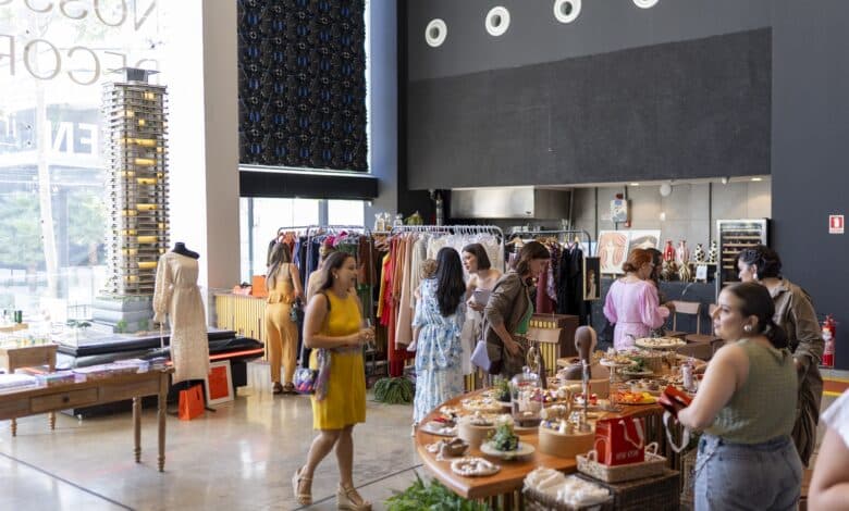 Evento de moda autoral luxo celebra 2 anos