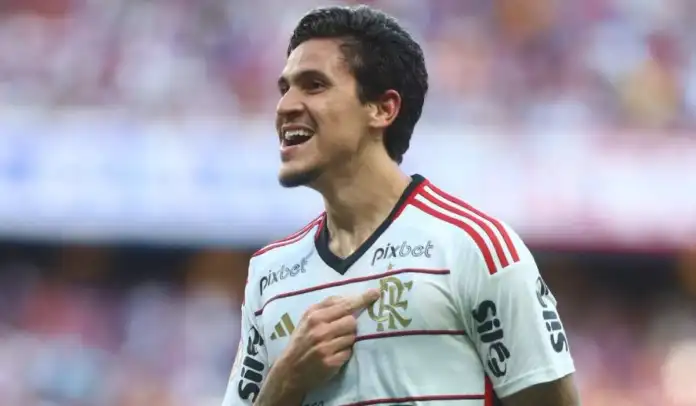 Com show de Pedro, Flamengo aplica 3 a 1 e amplia domínio sobre o Internacional