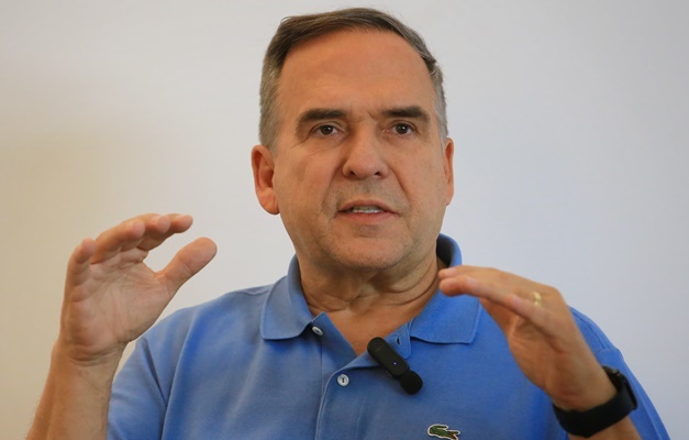 Prefeitura de Goiânia contrata três organizações por R$ 12,6 milhões mensais em dispensas de licitação