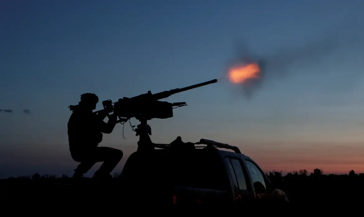 Ataque de drone russo em Kharkiv mata cinco pessoas - Imagem do artigo original