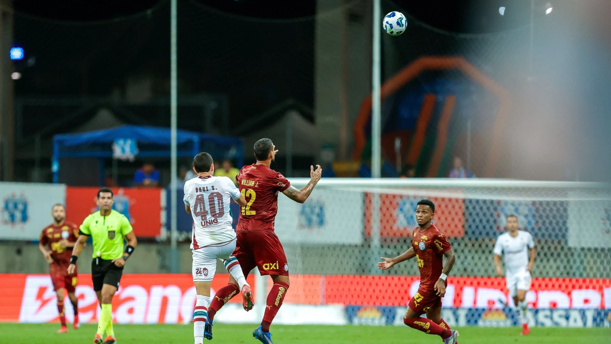 Bahia e Fluminense fazem duelo de seis gols e empatam na Fonte Nova - Imagem do artigo