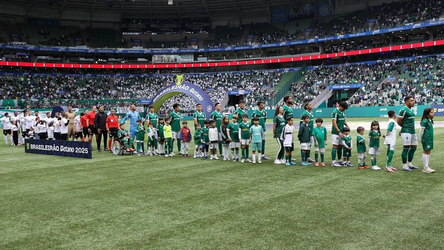 Metade do Brasileirão 2025 tem só cinco clubes com 19 jogos disputados - Imagem do artigo