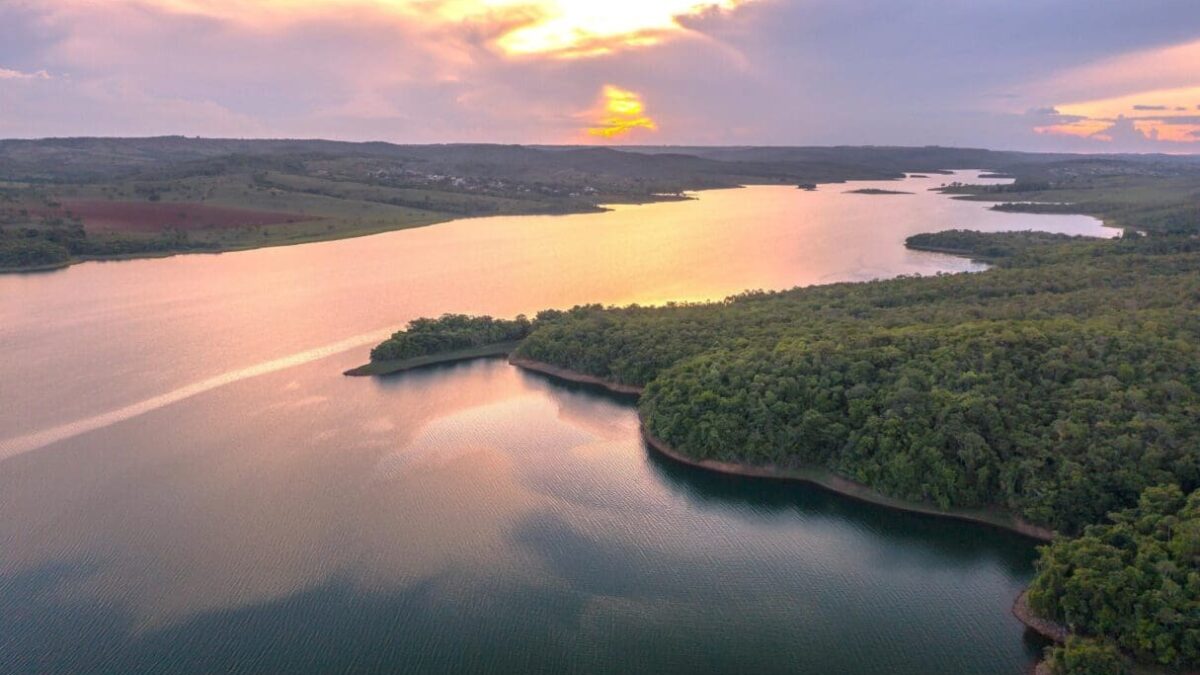 Mulher de 49 anos morre afogada durante passeio no Lago Corumbá, em Luziânia - Imagem do artigo