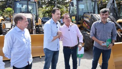 Retroescavadeiras reforçam obras de infraestrutura em Aparecida