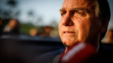 Salário de Bolsonaro: Justiça cobra PL por R$ 42 mil