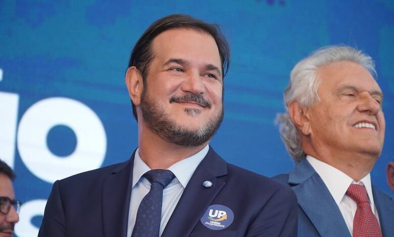 União Brasil dá 24h para deixar governo Lula