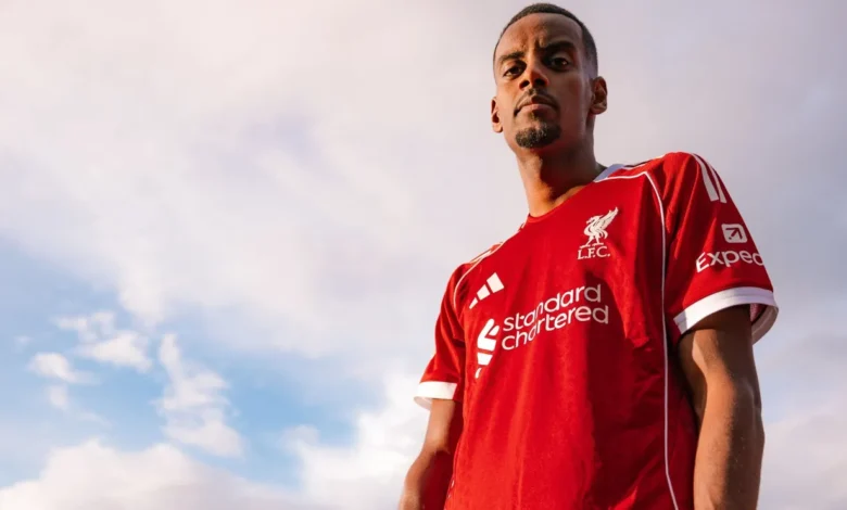 Liverpool planeja estreia de Isak com cautela na Premier