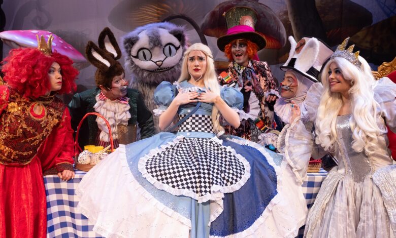 Alice no País das Letras no Dia das Crianças em Goiânia