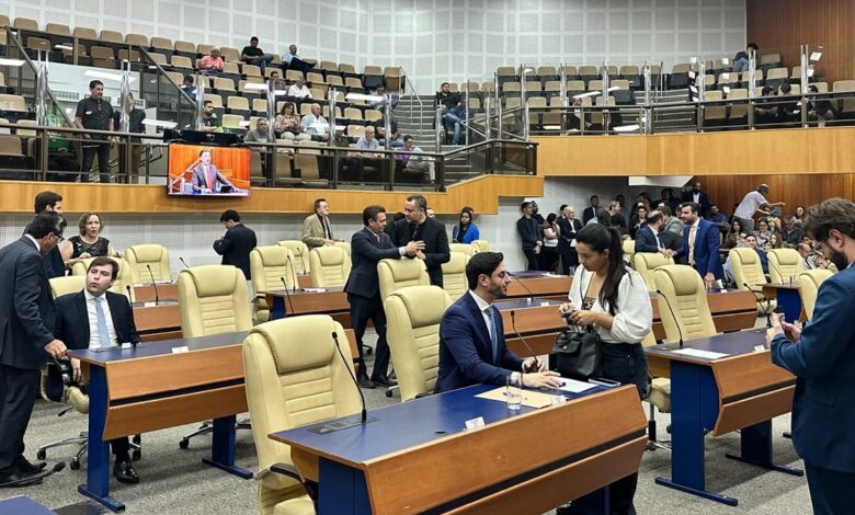 Educação poderá contratar servidores temporários para área administrativa