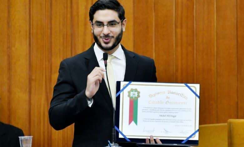 Michel Magul assume mandato em Goiânia e homenageia árabes