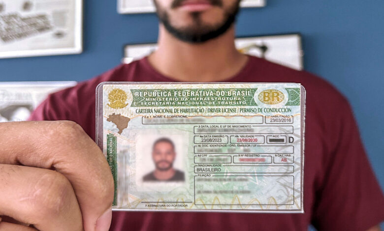 Projeto de lei em Goiás busca usar CNH para capturar foragidos da Justiça