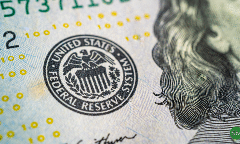 Corte de juros do Fed agita Wall Street, índices divergem