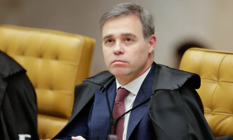 Mendonça assume relatoria para suspender ação do golpe