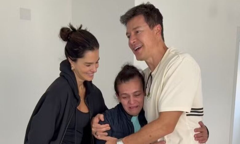 Rodrigo Faro presenteia funcionária com apartamento