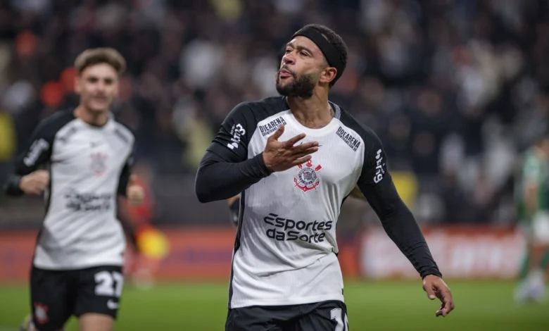 Escalação do Corinthians: Gui Negão deve substituir Memphis