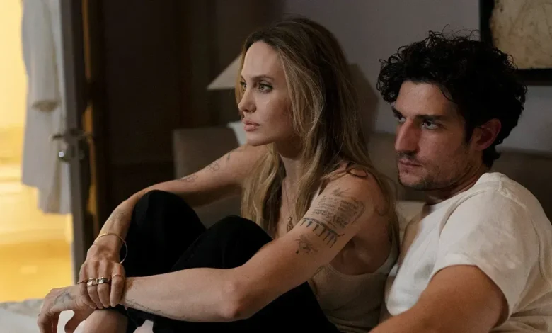 Angelina Jolie Couture: atriz relata vulnerabilidade