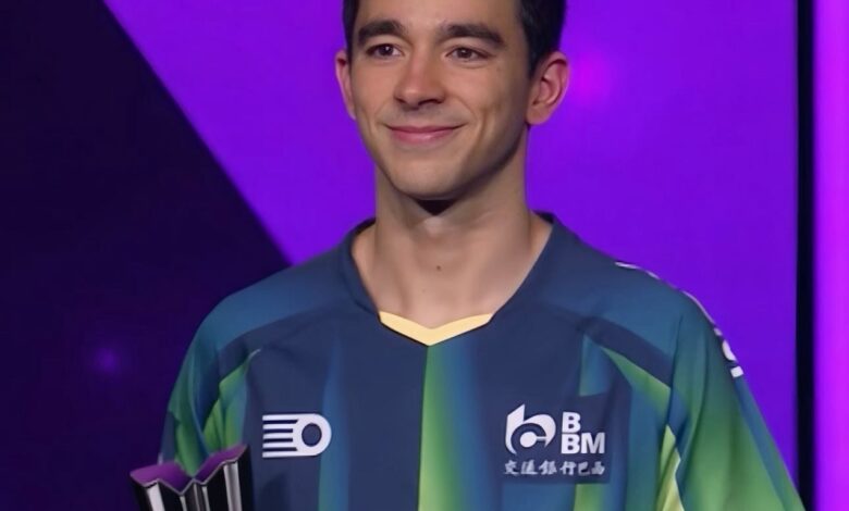 Hugo Calderano fica com a prata no WTT Champions Macau