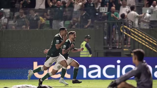 Goiás avalia mudar jogos para o Serra Dourada