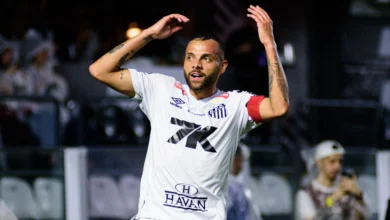 Santos vence São Paulo e se afasta da zona de rebaixamento