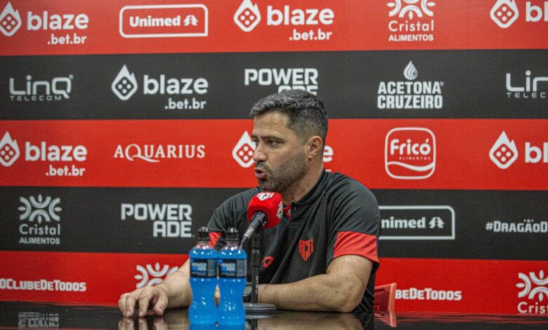 Rafael Lacerda dedica vitória do Atlético-GO à torcida