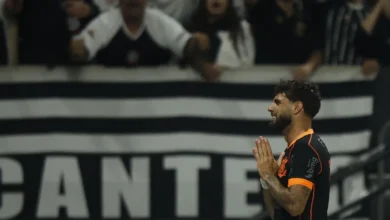 Yuri Alberto chora após golaço do Corinthians no Flamengo