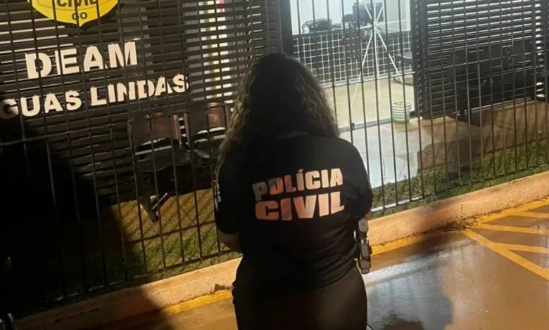 Mãe presa em Águas Lindas por torturar filho de 14 anos