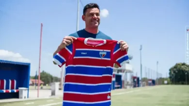 Fred no Fortaleza: ex-atacante inicia trabalho na base