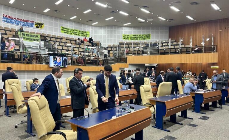 Reajuste de 4,83% aos servidores da Prefeitura é aprovado