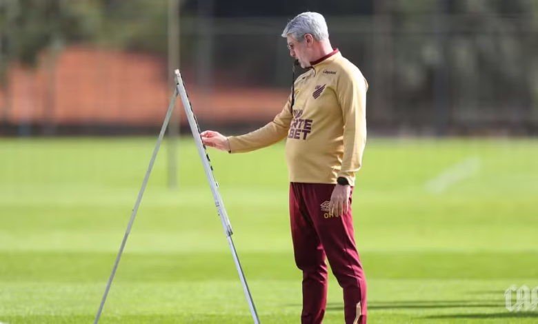 Athletico-PR x Vila Nova: retorno de Kardec anima Série B