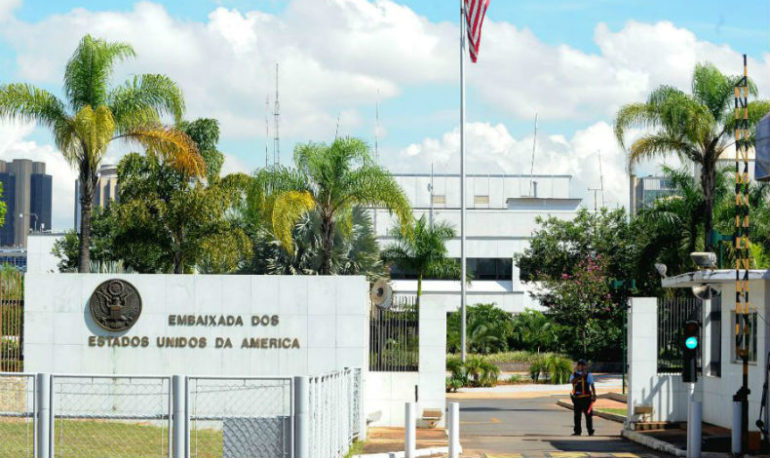 Embaixada dos EUA ameaça Alexandre de Moraes, diz nota