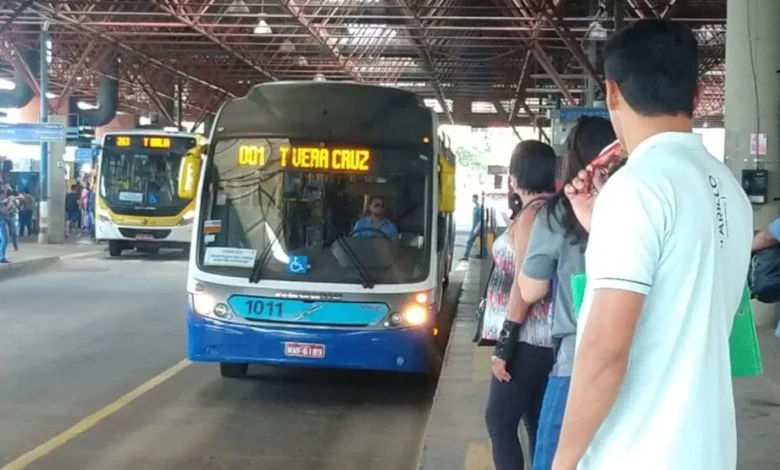 Motorista de ônibus urina na roupa após veto em Goiânia