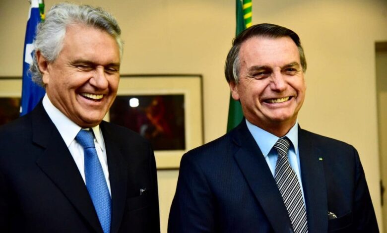Caiado visita Bolsonaro para alinhar sucessão de 2026
