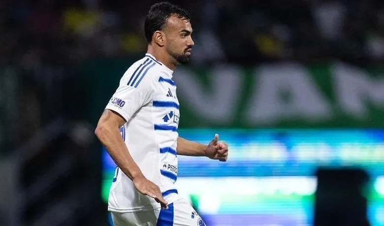 Expulsão de Fabrício Bruno: Denilson critica arbitragem