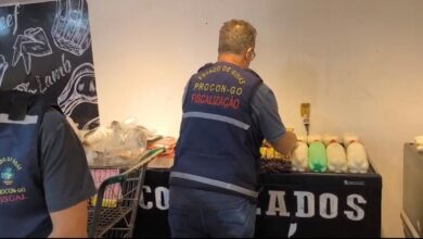 Procon Goiás apreende 274 produtos vencidos em Abadiânia