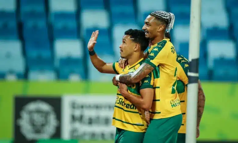 Juan Christian ex-Vila Nova explica por que não comemorou gol