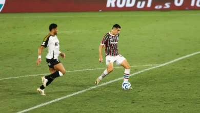 Fluminense vence Atlético por 3 a 0 e se aproxima do G6