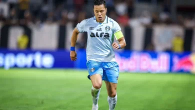 Marlon critica arbitragem e diz que Grêmio está sendo roubado