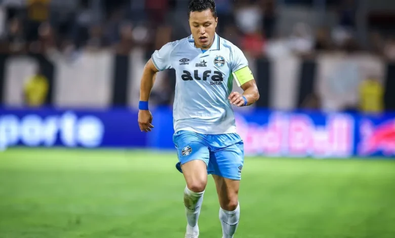 Marlon critica arbitragem e diz que Grêmio está sendo roubado