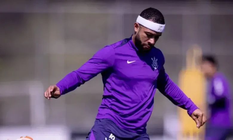 Memphis Depay usou dados e escolheu o Lyon em 2017