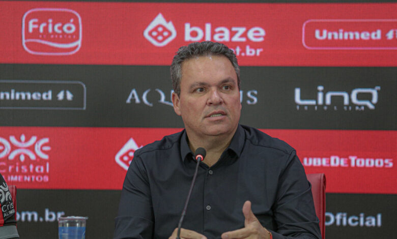 Adson Batista critica elenco do Atlético-GO após derrota