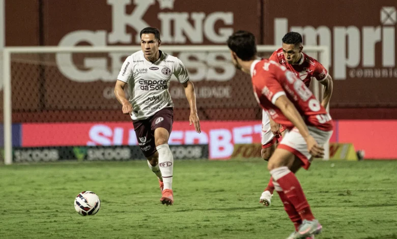 Vila Nova x Ferroviária: empate frustra torcida na Série B