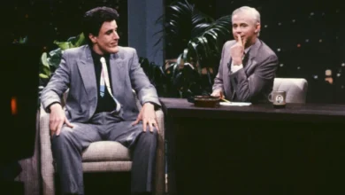 Kevin Nealon relata claustrofobia no SNL após máscara de gesso