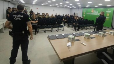 PCGO e PCCE prendem oito pessoas e apreendem munições e cartões bancários