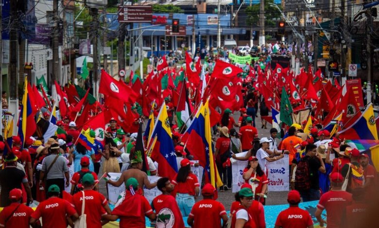 Marcha Global pelo Clima reúne 30 mil e cobra fim de fósseis