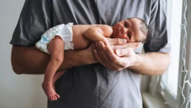 Licença-paternidade ampliada a 20 dias avança no Congresso