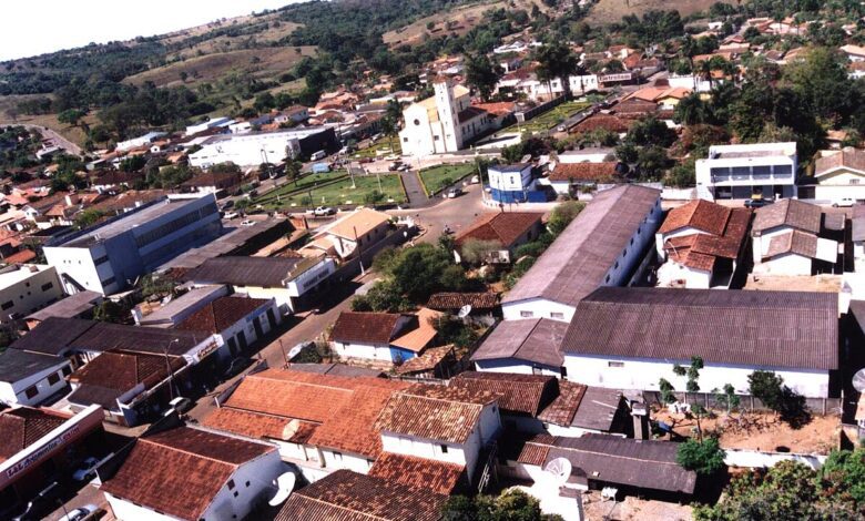 Homem agride mãe e irmã em Orizona e é preso
