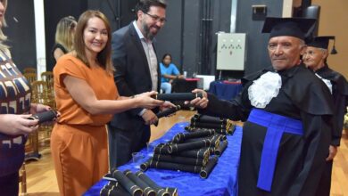 Alfabetização em Aparecida forma 199 jovens e idosos